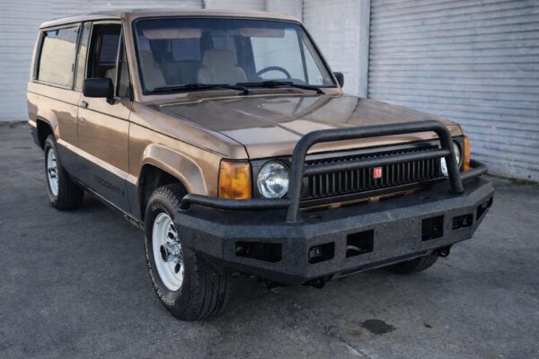 Heavy-Duty Bull Bar for 1992–2003 Isuzu Trooper – Premium Front Bumper Guard