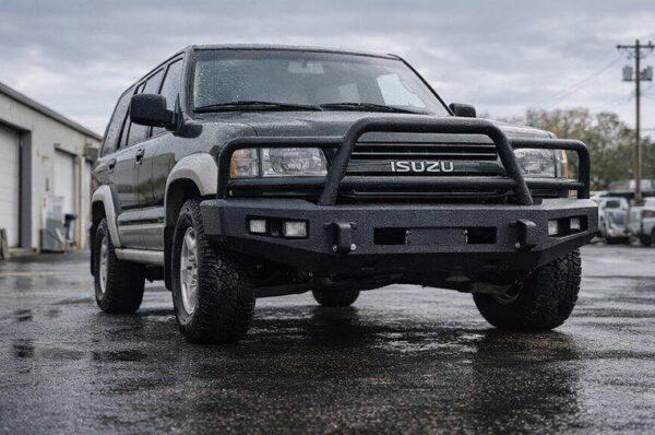 Heavy-Duty Bull Bar for 1992–2003 Isuzu Trooper – Premium Front Bumper Guard