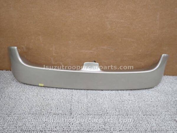 Used OEM Isuzu Trooper Rear Spoiler 1992–2002 – Genuine Isuzu Trooper Replacement Part