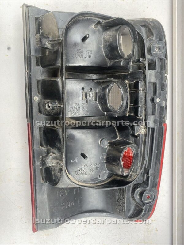 Isuzu Trooper Rear Tail Light Set (Left & Right) OEM Clear/Red – Reliable Replacement Upgrade
