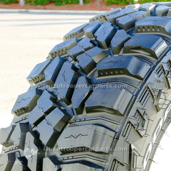 687034142_982358318086201_6213655886867508039_n π₯ Heavy Duty Cooper Discoverer STT Pro Tires β Built for Isuzu Trooper Performance (1990β2002) π₯