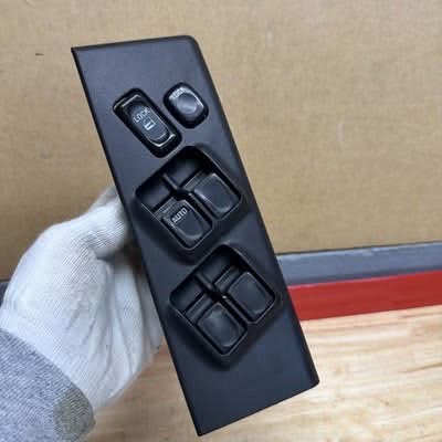 Isuzu Trooper Driver Left Front Master Power Window & Lock Switch OEM – 1995–2002 2nd Gen