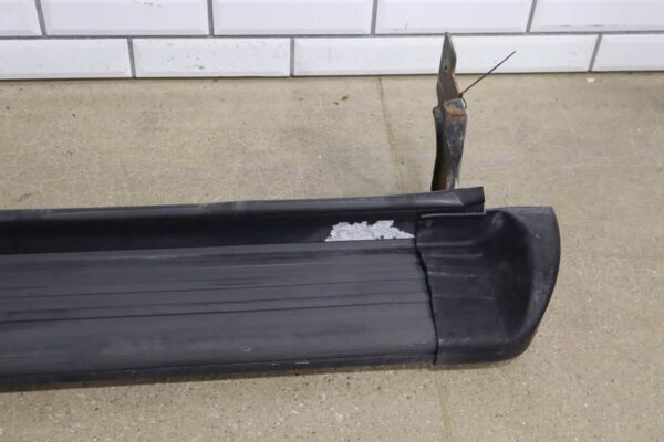 Upgrade your Isuzu Trooper's 2nd gen Running Boards