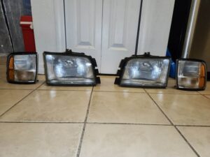 Pair of 4 OEM Genuine Japan Isuzu Trooper Headlights & Corner Lights (1998–2002)