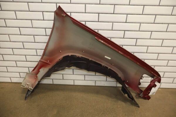 Replacement OEM Style Left Fender with Flare for 1991 to 2002 Isuzu Trooper (Second Generation)