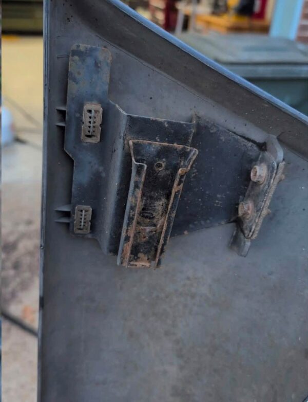 1992-2002 Isuzu Trooper 2nd Gen - OEM Rear Steel Bumper
