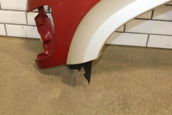 Replacement OEM Style Left Fender with Flare for 1991 to 2002 Isuzu Trooper (Second Generation)