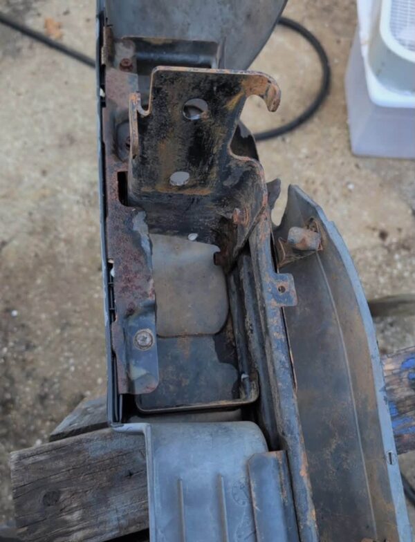 1992-2000 Isuzu Trooper 2nd Gen - OEM Rear Steel Bumper