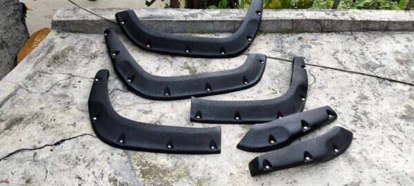 New OEM Isuzu Trooper Fender Flares – 1st Generation (1981–1990)
