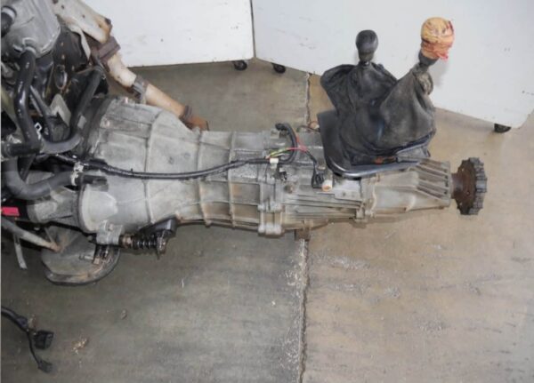 Isuzu Trooper 4JG2 3.1L Turbo Diesel Engine & Auto AWD Transmission