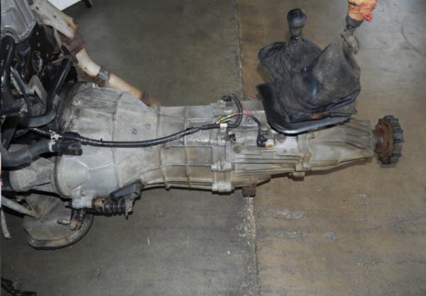 Isuzu Trooper 4JG2 3.1L Turbo Diesel Engine & Auto AWD Transmission