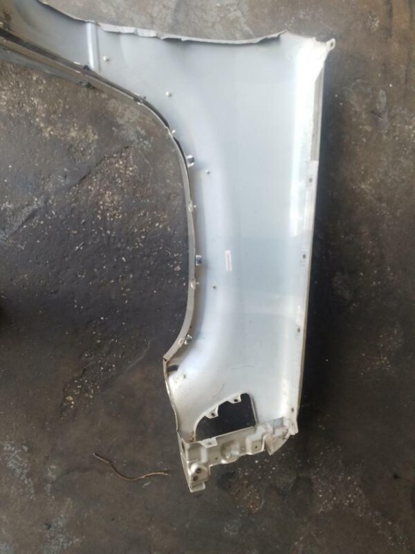 Replacement Body Panel for 1995-2002 Isuzu Trooper (Left Fender with Fender Flare, 2nd Generation)