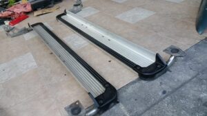 Isuzu Trooper Running Boards / Side Steps - 1992 - 2002 2nd Gen