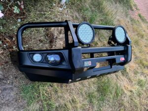 Heavy-Duty Isuzu Trooper Bull Bar – 2nd Gen Front Protection & Off-Road Styling