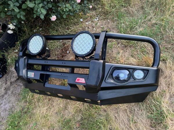 Heavy-Duty Isuzu Trooper Bull Bar – 2nd Gen Front Protection & Off-Road Styling