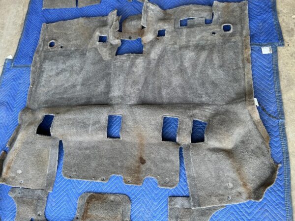 Exact Fit Molded Floor Carpet for 1986-1991 Isuzu Trooper - 1st Gen. Interior