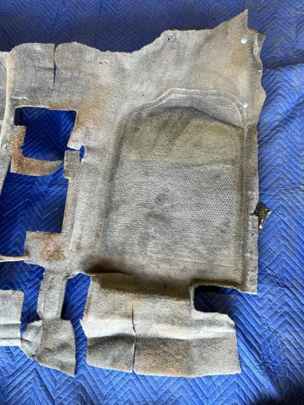 Exact Fit Molded Floor Carpet for 1986-1991 Isuzu Trooper - 1st Gen. Interior