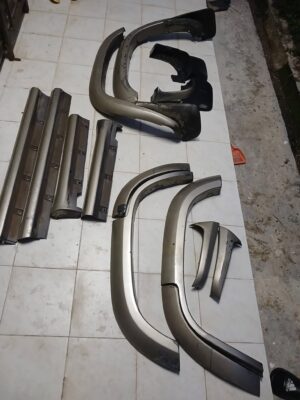 Isuzu Trooper 2nd Gen OEM-Style Exterior Accessories 1992-2002